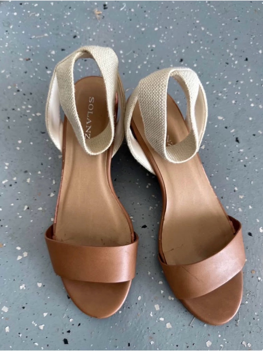 Solanz Women's Tan Slingback Sandals with Cream Elastic Ankle